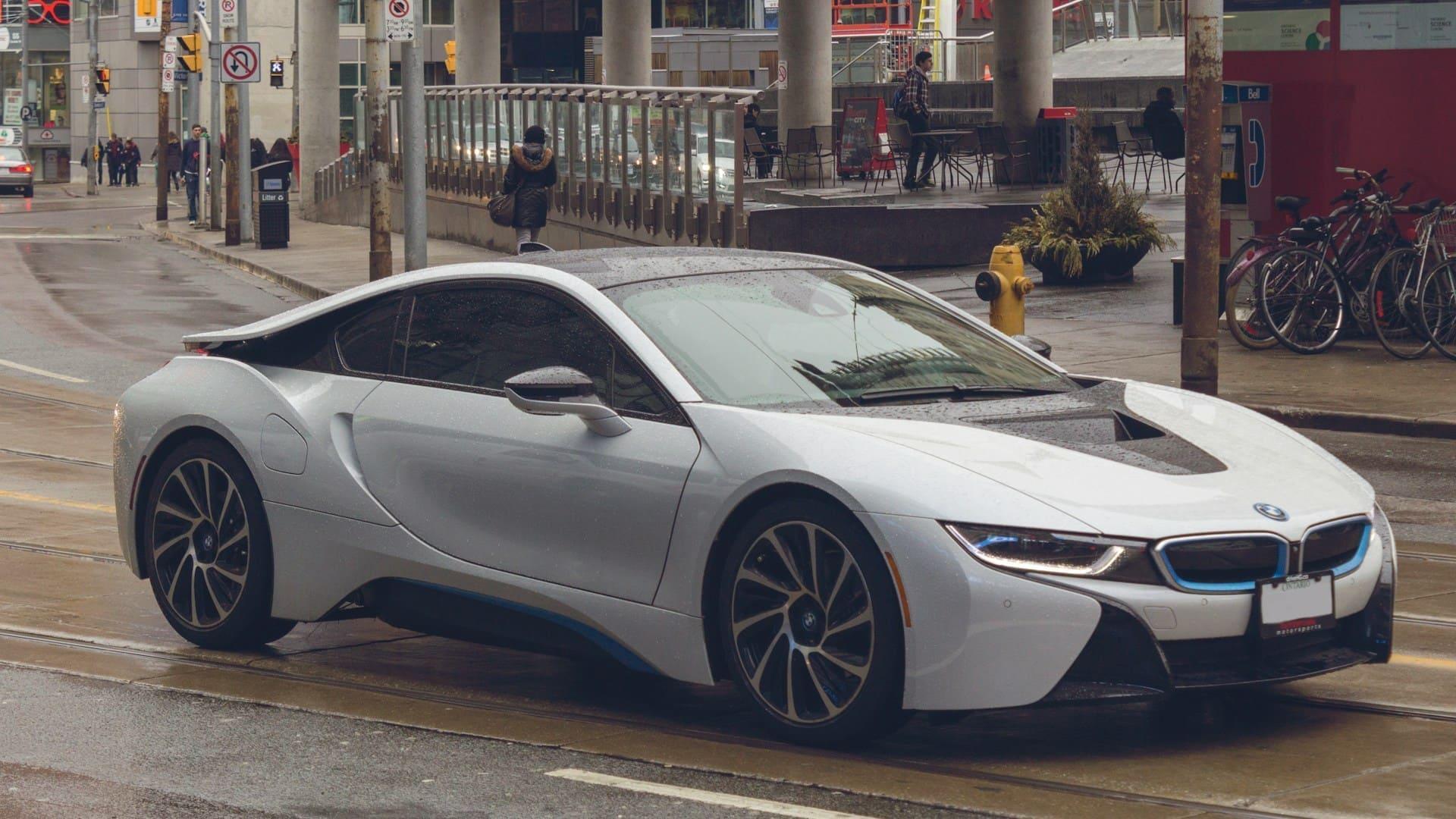 Location ou achat d'une voiture : quelle option vous convient le mieux ?
