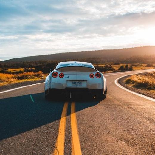 Les avantages de louer une voiture de luxe pour les occasions spéciales
